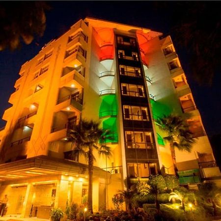 Country Inn & Suites Haridwar Bagian luar foto