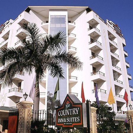 Country Inn & Suites Haridwar Bagian luar foto